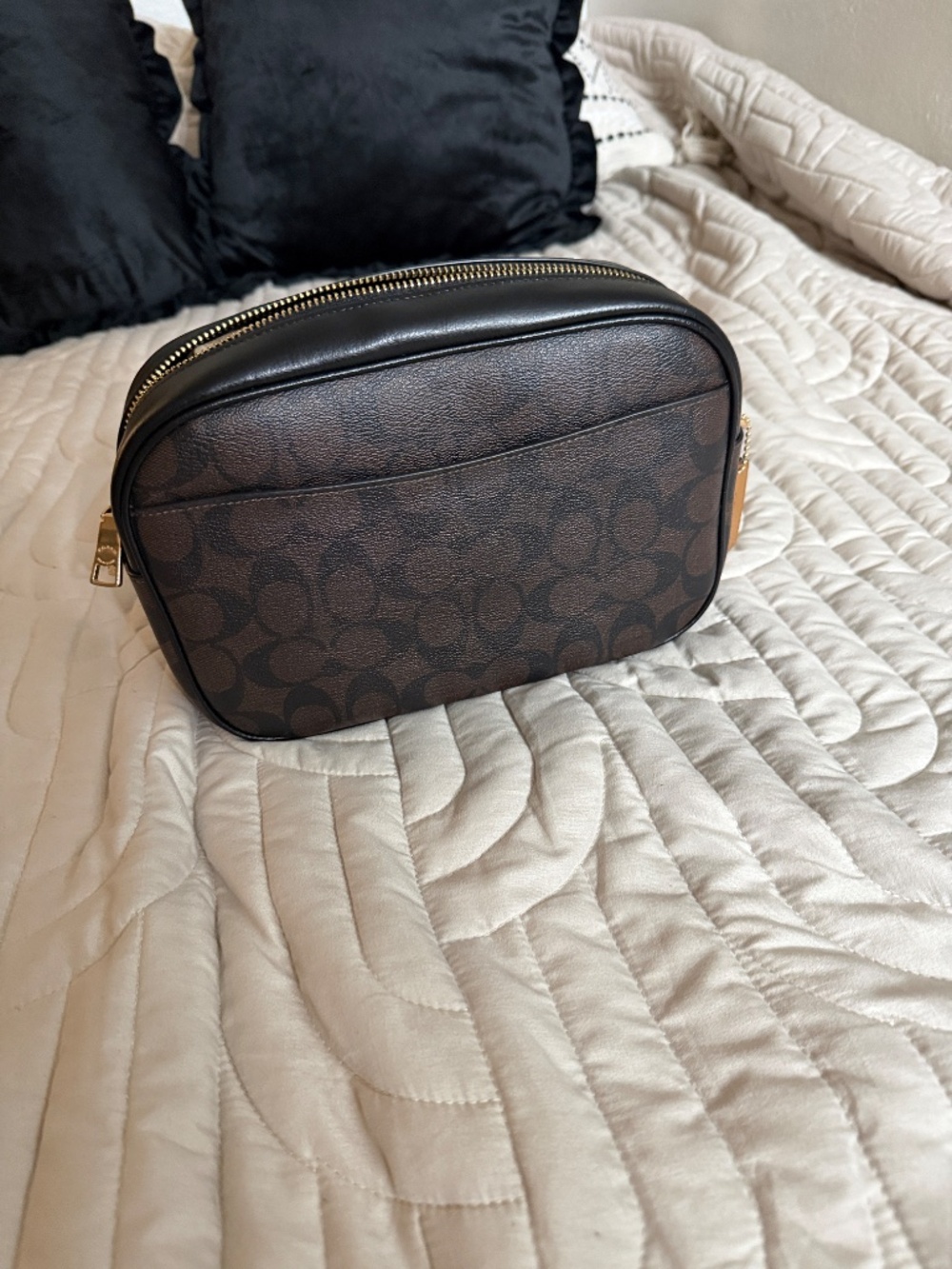 Coach purse - Picture 2 of 3